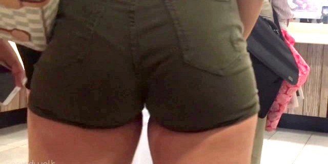 Black M. reccomend booty shorts cumshot