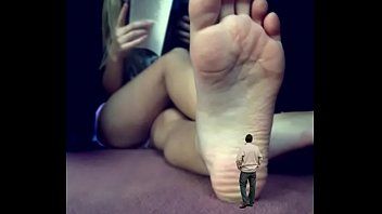 Giantess feet sfx